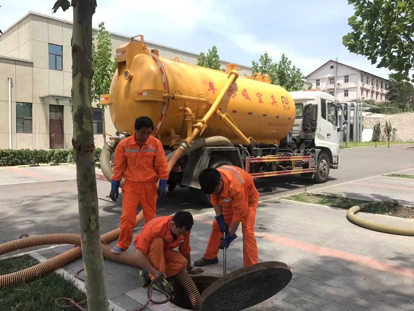 环县化粪池清理与5-8吨吸粪车施工效率分析